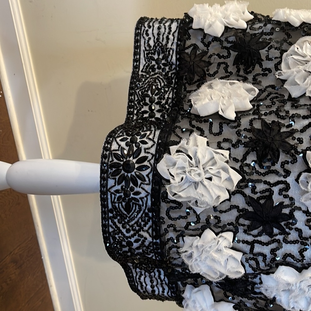 Sue Wong Black Dress with White Floral Appliqué - Picture 7 of 14